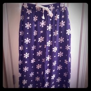 American Eagle Snowflake Pajama Pants
